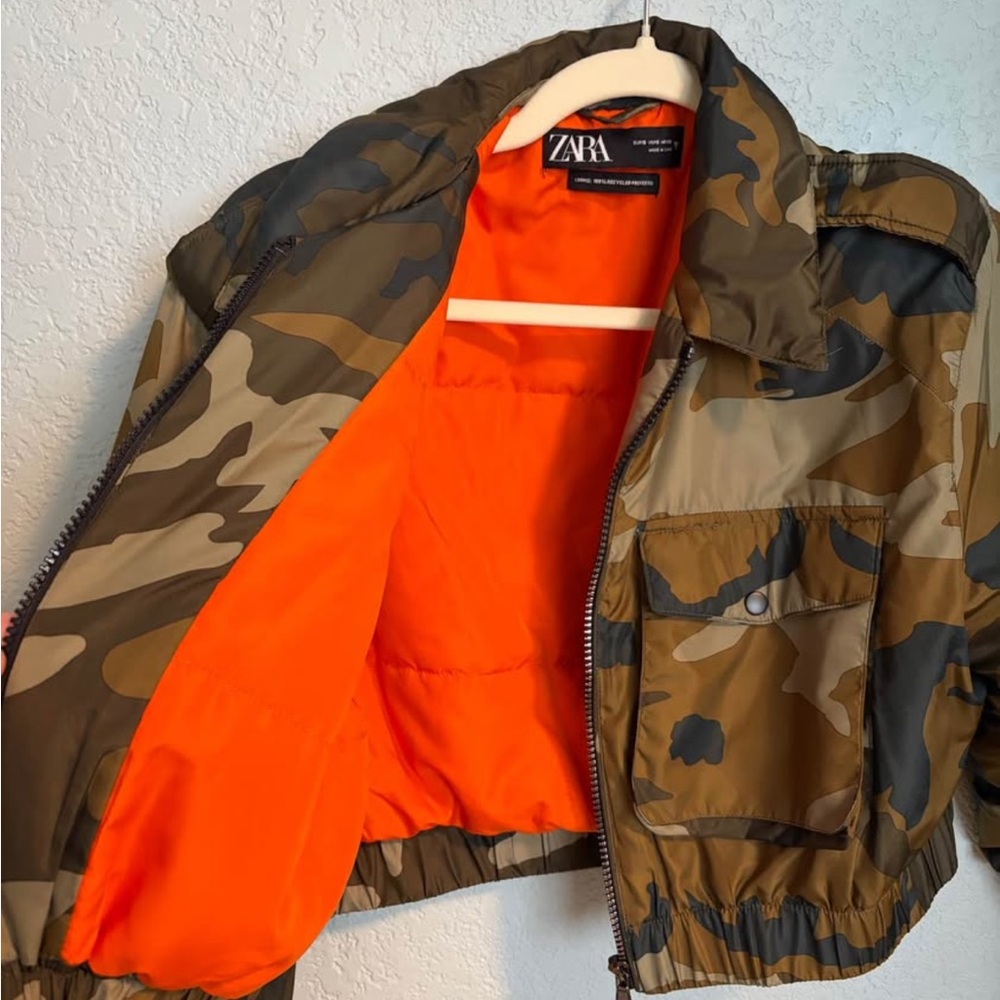 ZARA Cropped Camo Utility Jacket – Orange Lining – Size - Picture 6 of 7